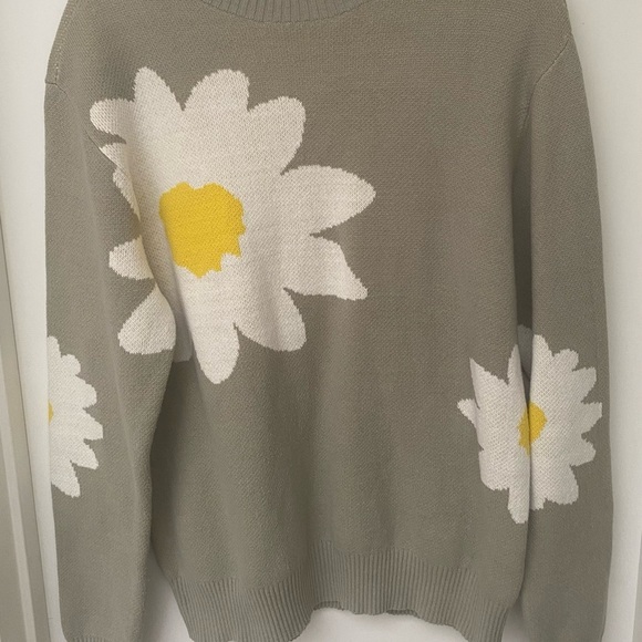PacSun Women's Green Sweater with Daisy Design Size S Oversized - Picture 2 of 6